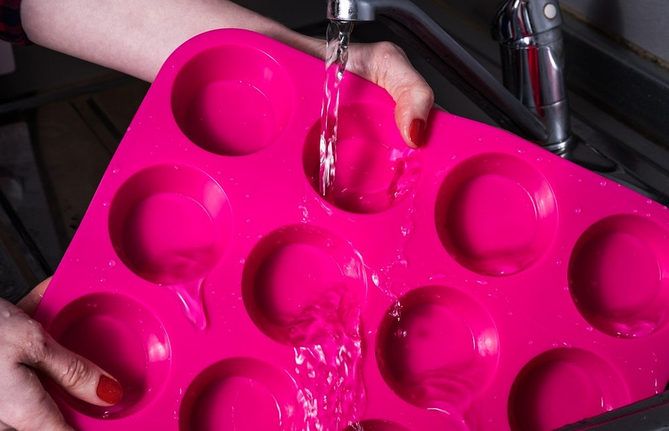 Consejos rápidos: Limpia tus moldes de silicona en minutos