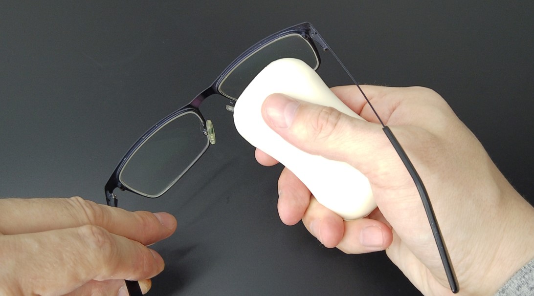 Consejos sobre cómo evitar que las gafas se ensucien rápidamente.