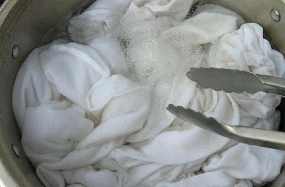 Consejos sobre cómo desinfectar la ropa sin dañarla.