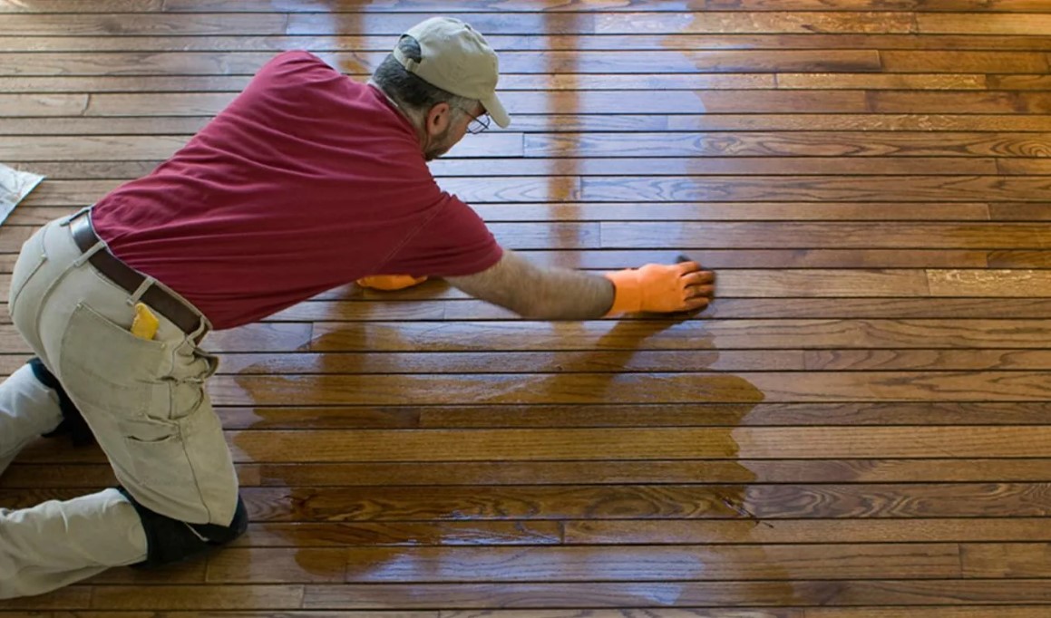 Revitaliza tus pisos: guía definitiva para limpieza de madera y parqué