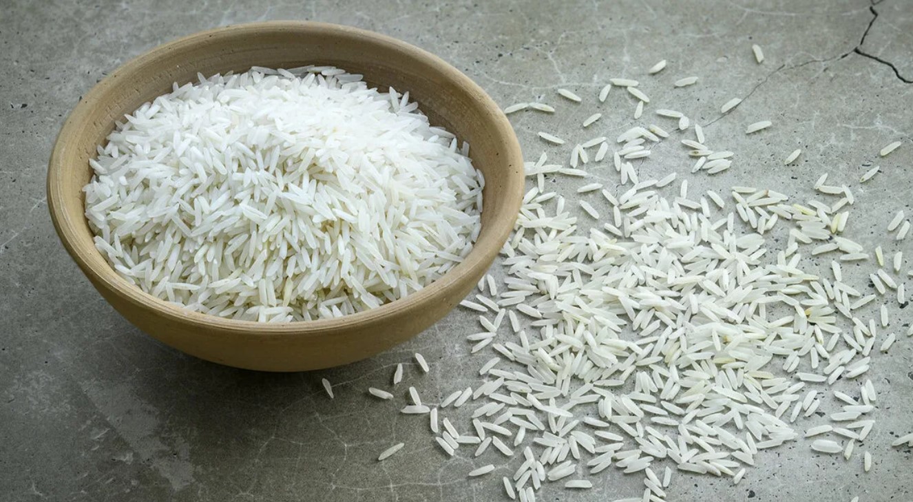 Descripción de soluciones DIY como el uso de arroz, bicarbonato de sodio o sales.